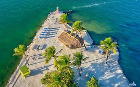 Blackfin Resort And Marina